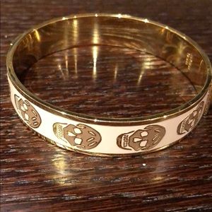 Alexander McQueen
Women's Pink Enamel Skull Bangle